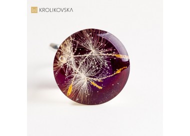 Pierścionek artystyczny dla kobiety – unikatowa biżuteria handmade.