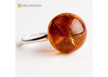 Pierścionek – wyjątkowy prezent dla wyjątkowej kobiety.