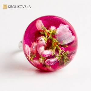 Pierścionek z wrzosem – oryginalna biżuteria dla niej.