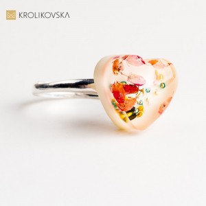Nie kolejna rzecz. Unikatowa biżuteria stworzona jak małe dzieło sztuki.