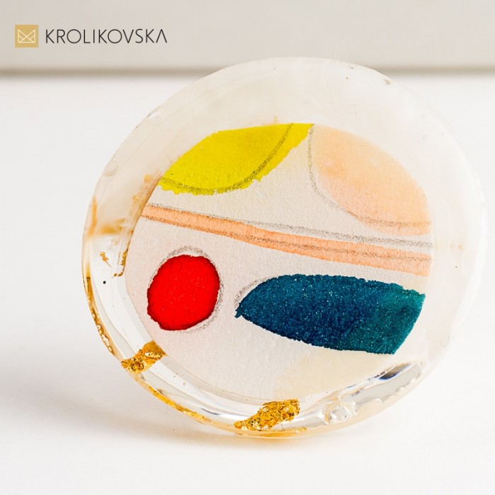 Pierścionek handmade z ręcznie malowaną grafiką – wyjątkowa biżuteria damska.