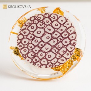 Pierścionek damski z oryginalną grafiką – ręcznie malowana biżuteria artystyczna.