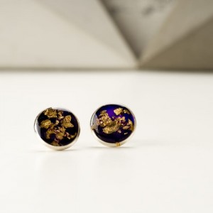 Kolczyki do uszu granatowe do granatowej sukienki, granatowych butów czy granatowej torebki