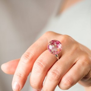 Pierścionek regulowany z prawdziwymi różowymi wrzosami 1