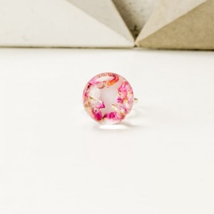 Pierścionek regulowany z prawdziwymi różowymi wrzosami