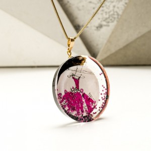 Różowy pozłacany naszyjnik artystyczny ręcznie malowany